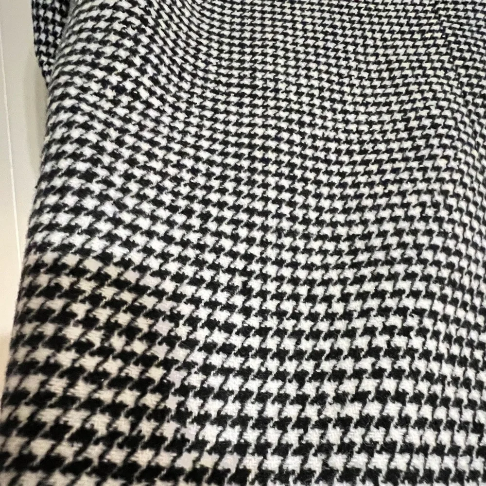 Missguided Oversized Houndstooth Blazer - Picture 6 of 7